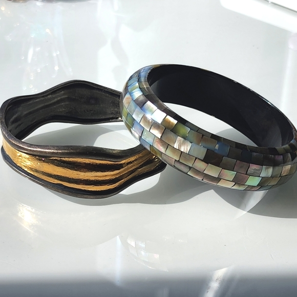 Premier Designs Jewelry - Shell bangle and metal bangle